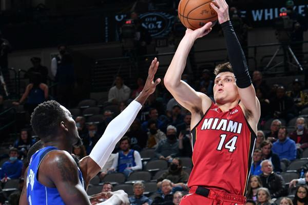 儘管未來充 儘管未來充